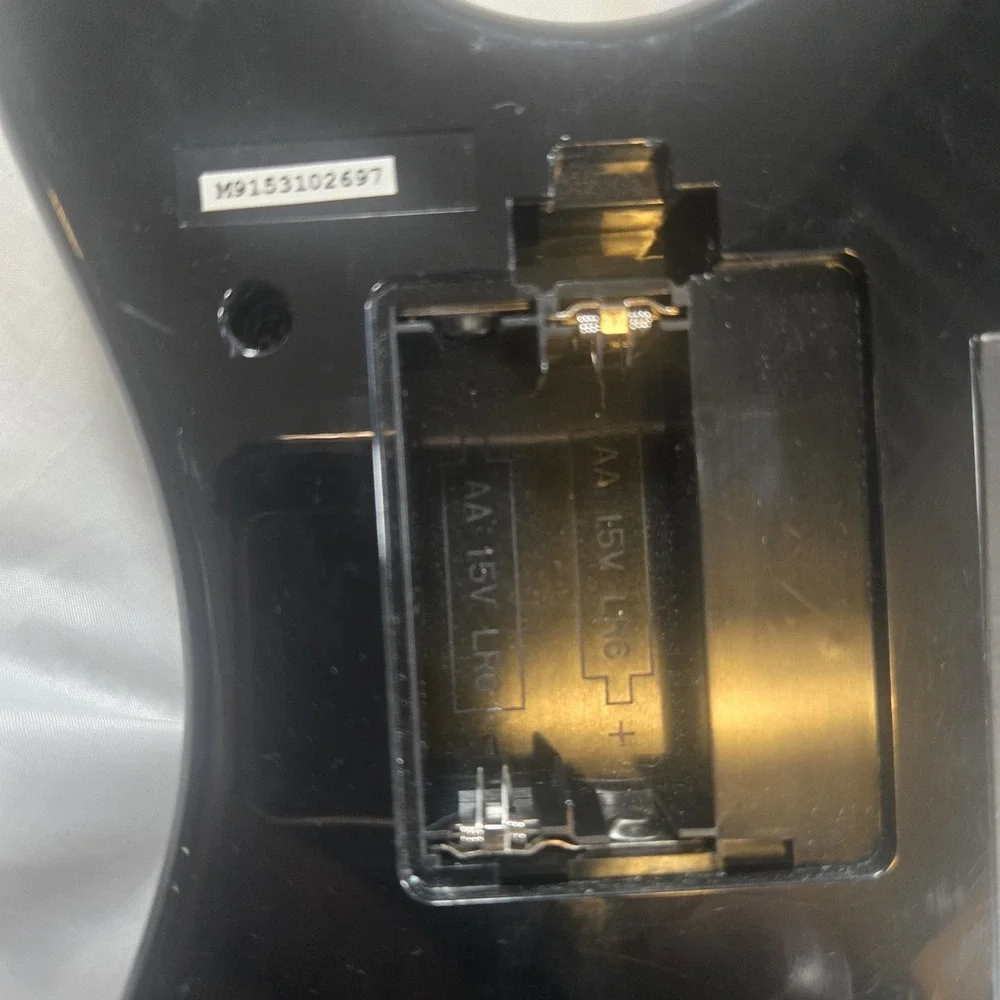 Rock Band 4 PS4 Fender Stratocaster Wireless Guitar 91261 Powers On No Dongle